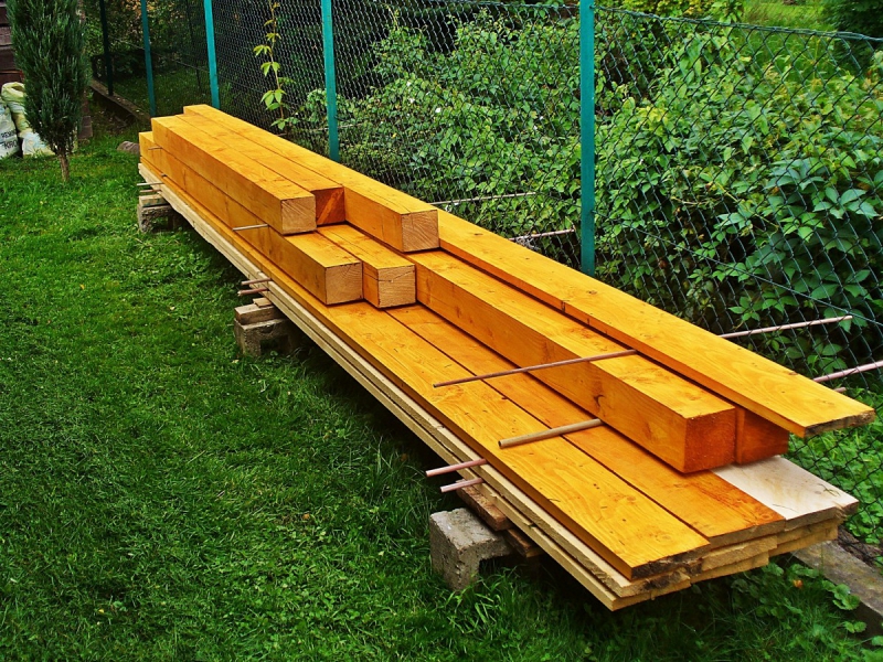 menuisier-MANDELIEU LA NAPOULE-min_boards_the_rafters_joinery_tree_painting_wood_colored_paint-871508